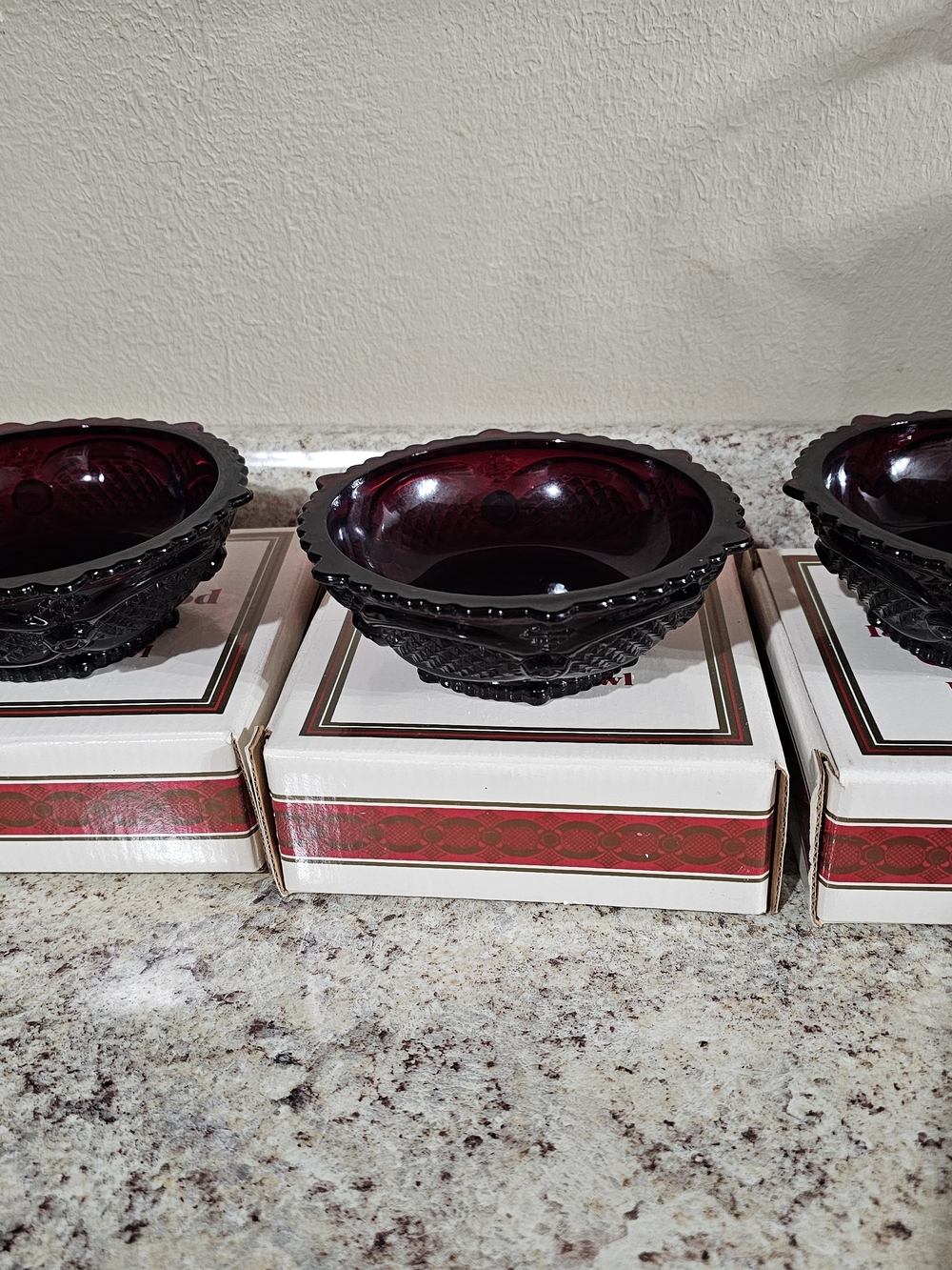 Vintage Avon 1876 Cape Cod Set Of 3 Dessert Bowls - Picture 2 of 10